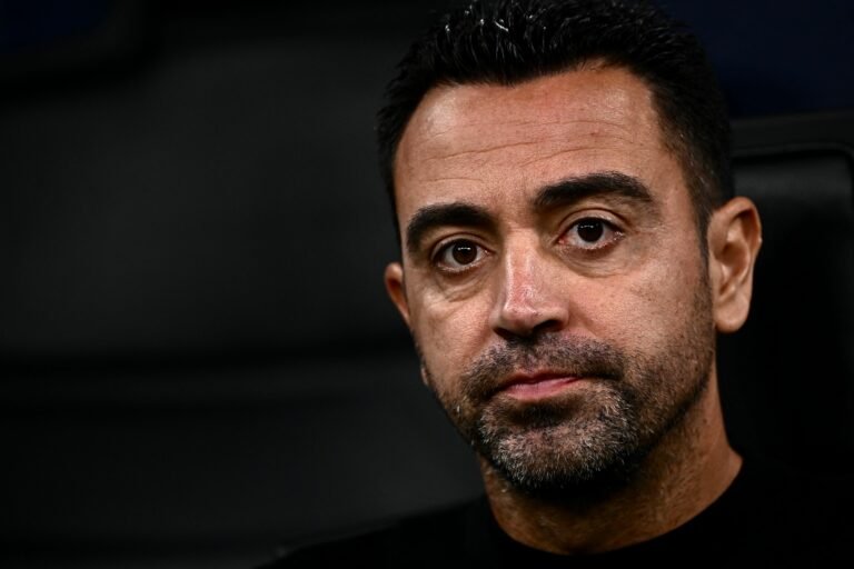 Xavi afirma que Laporta ainda mantém “total confiança” no projeto