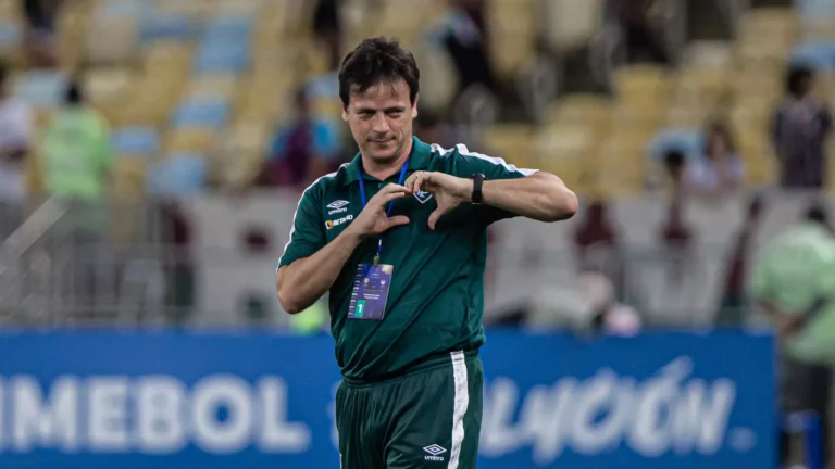 Fluminense mostra otimismo pela renovação de Fernando Diniz