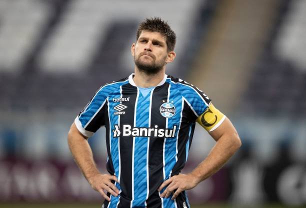Em fim de contrato com o Grêmio, Walter Kannemann recebe propostas de clubes estrangeiros