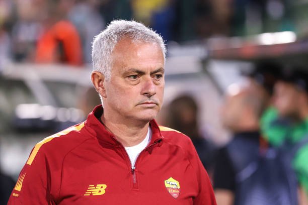 Roma Prepara Novo Contrato Para Renovar Com José Mourinho Mercado Do Futebol 