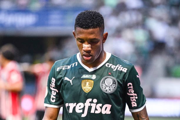 Arsenal coloca joia do Palmeiras como prioridade e pretende subir oferta para 2023