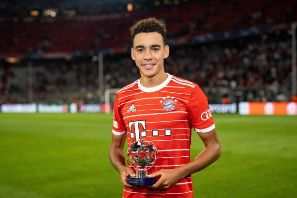 Liverpool monitora craque do Bayern de Munique como plano B de Bellingham