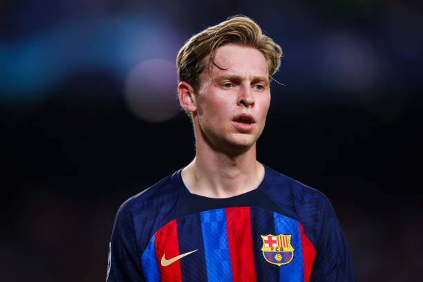 Sem espaço no Barcelona, Frenkie de Jong entra nos planos do Liverpool