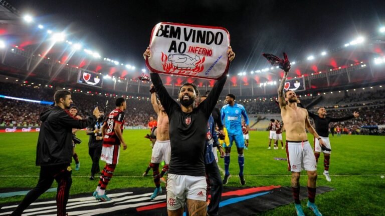 Gabigol vê ‘conexão’ com torcida e projeta permanência no Flamengo por muito tempo