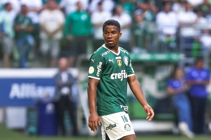 Palmeiras recusa proposta do PSG por Endrick