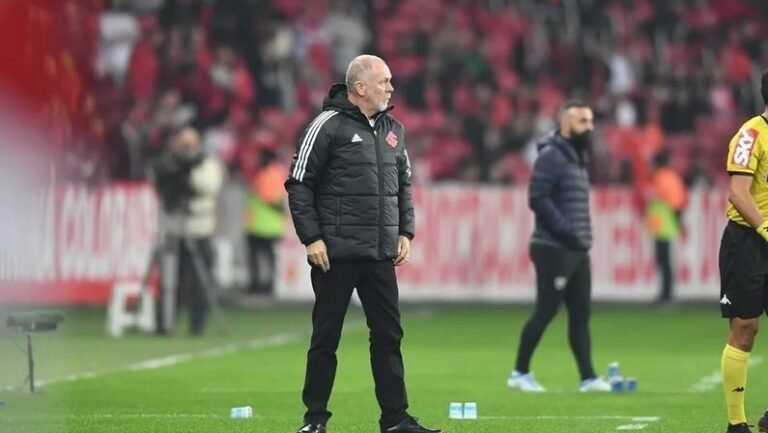 Inter perde Mano Menezes e mais dois jogadores para próximo duelo