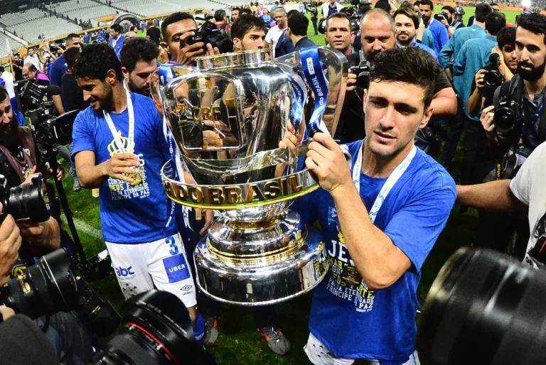 Apenas quatro jogadores do Flamengo já venceram a Copa do Brasil