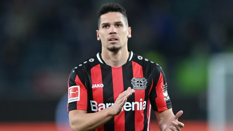 Paulinho fecha acordo verbal com Atlético-MG e tenta rescindir com clube alemão