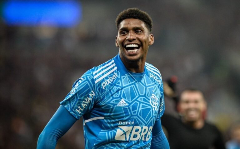 Flamengo deve receber propostas do exterior por Hugo Souza