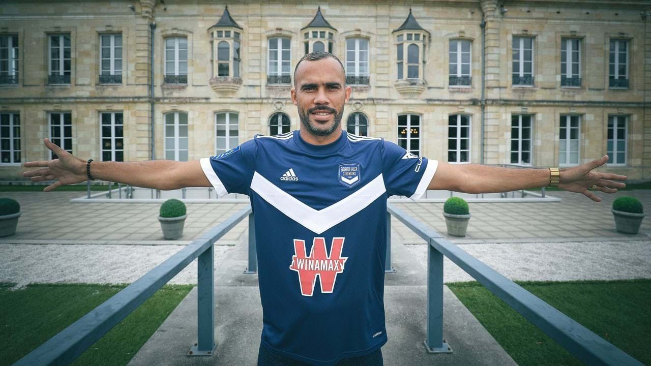 Volante do Bordeaux entra na mira do Vasco para 2023