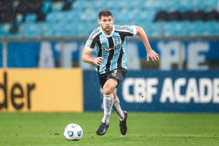 Grêmio não enviou proposta oficial para Kannemann