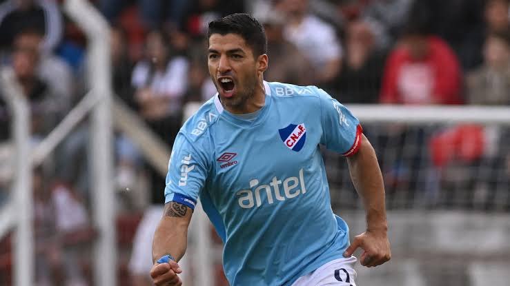 Alberto Guerra confirma que Suárez recusou a proposta para jogar no Grêmio