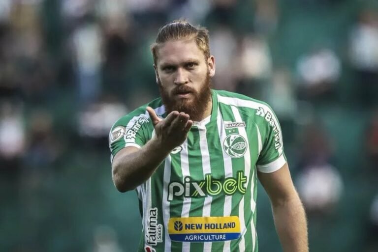 Huesca recusa proposta do Grêmio e define valor para negociar Isidro Pitta