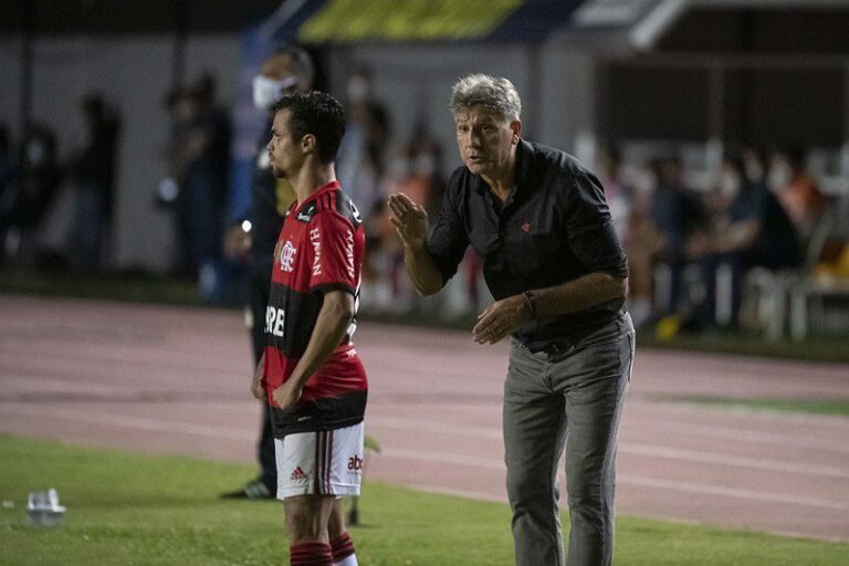 Ex-Flamengo, Michael está na lista de reforços de Renato Portaluppi para o Grêmio
