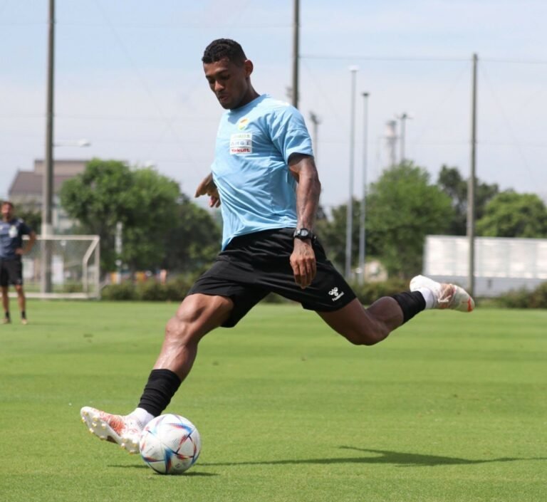 Após defender o JEF United, Ricardo Lopes recebe propostas para permanecer na Ásia