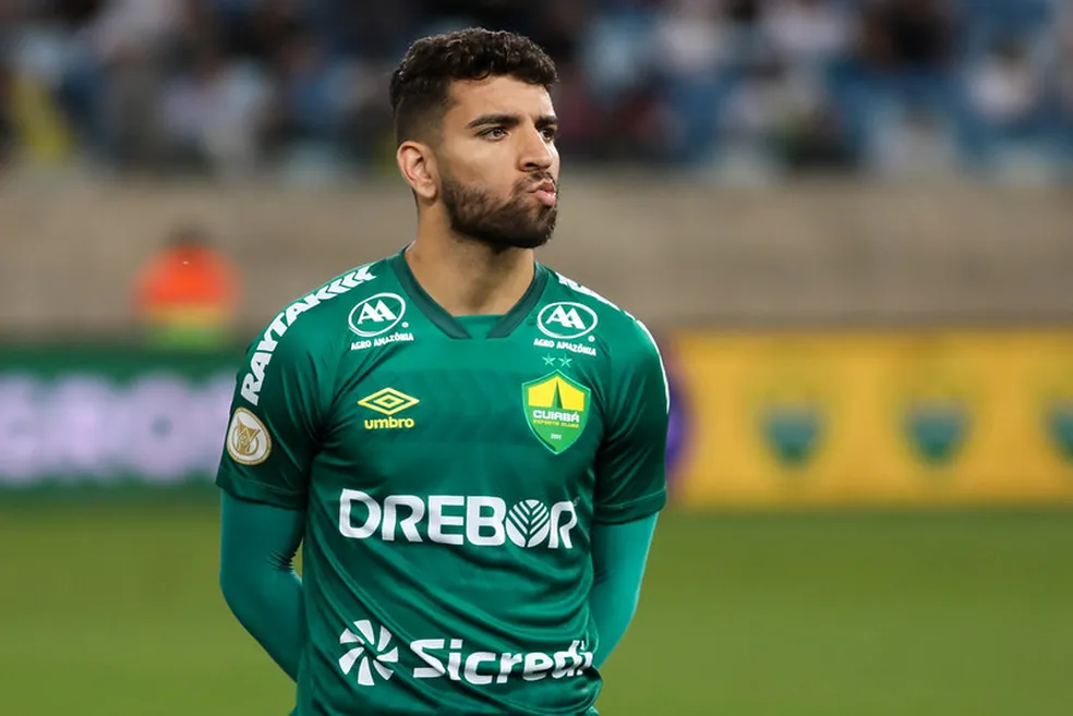 Volante do Cuiabá recebe sondagem do Grêmio
