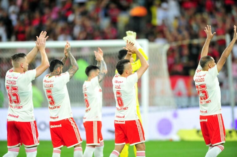 Internacional prepara ‘barca’ de dispensas com 9 jogadores; veja os nomes