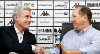 Luís Castro, do Botafogo rasga elogios a John Textor, após superar pressão neste Brasileirão