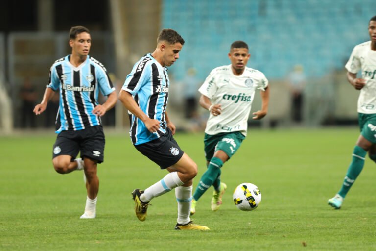 Grêmio perde final na Arena para o Palmeiras