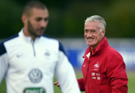 Didier Deschamps descarta retorno de Benzema à Seleção Francesa