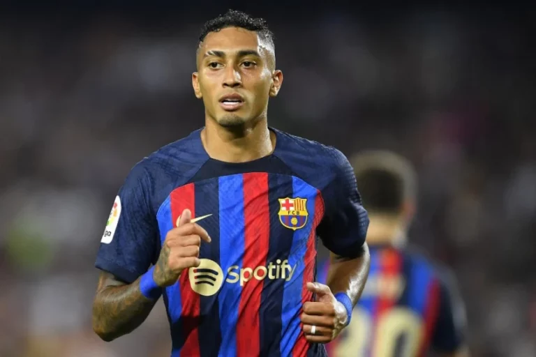 Convocado para a Copa do Mundo, Raphinha desabafa sobre má fase no Barcelona