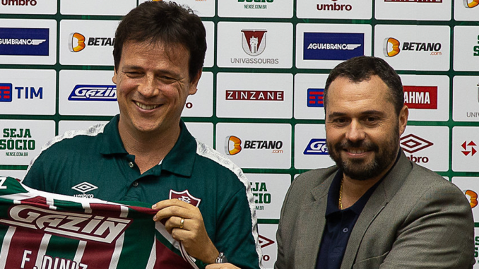 Fluminense anuncia renovação de contrato com Diniz por mais dois anos
