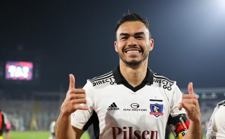 Fluminense tem interesse na contratação do lateral-esquerdo Gabriel Suazo, do Colo-Colo