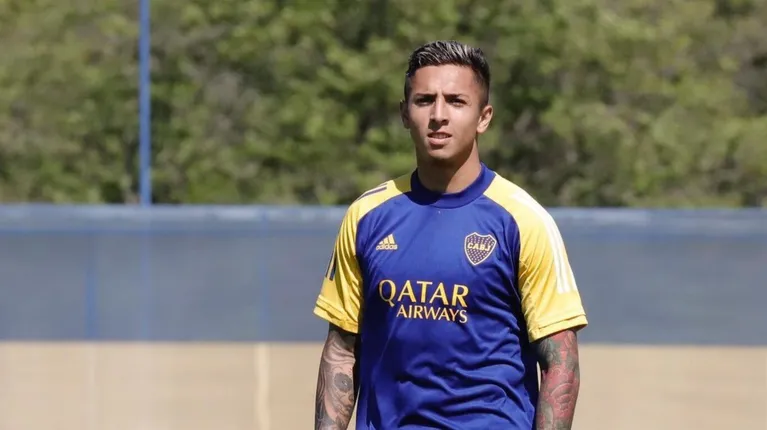 Internacional entra na briga com o Cruzeiro pela contratação de volante do Boca Juniors