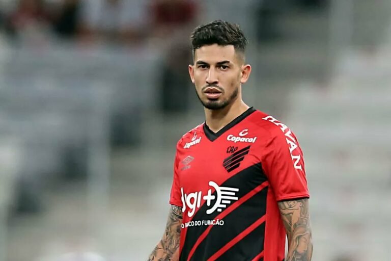 Em disputa com o Vasco, Atlético-MG mira a contratação de Pedro Henrique, do Athletico-PR