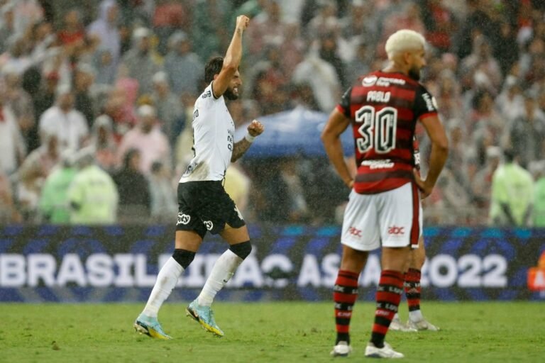 Corinthians define estratégia e segue otimista por compra de Yuri Alberto