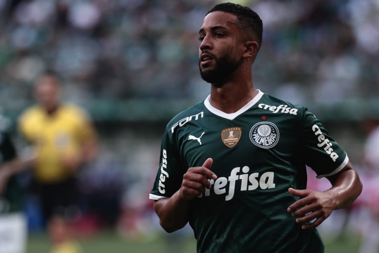 Cruzeiro tem conversas para contratar Jorge, lateral do Palmeiras