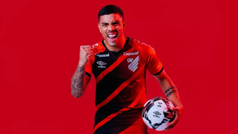 Vasco tem interesse na contratação de Terans, do Athletico Paranaense, diz portal