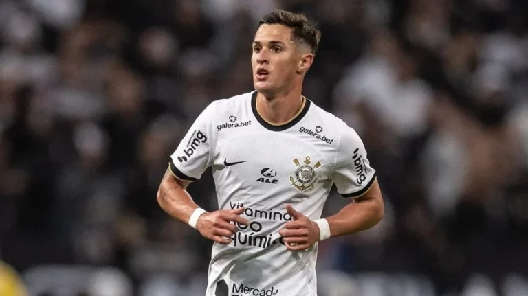 Cruzeiro se aproxima da contratação de Mateus Vital, do Corinthians