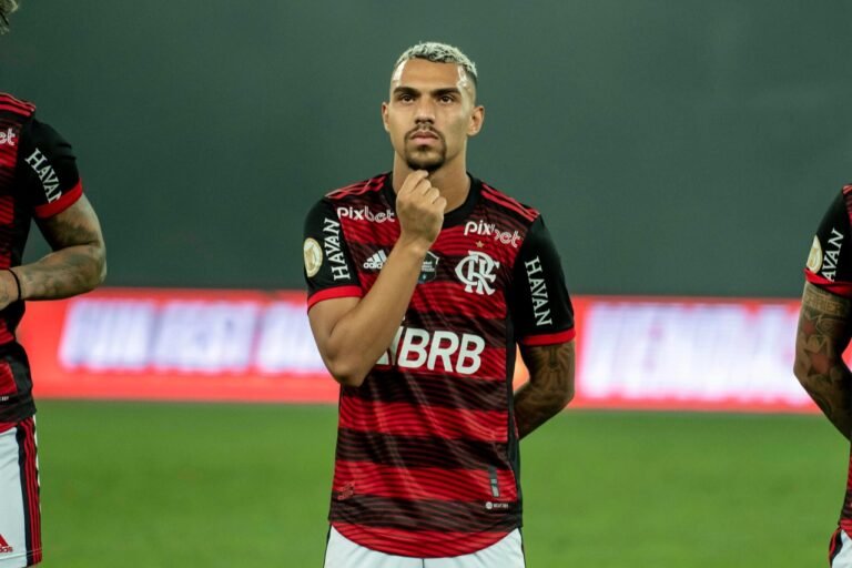 Flamengo pode receber proposta de clube europeu por Matheuzinho