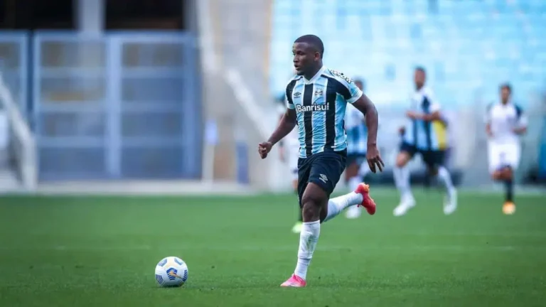 Grêmio acerta venda de atacante para a MLS