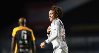 Vasco planeja melhorar contrato com Figueiredo