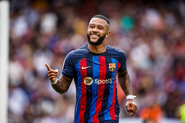 Chelsea se interessa por contratação de atacante do Barcelona para janeiro