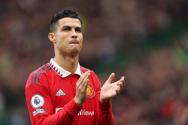 Ídolo do Manchester United detona saída de Cristiano Ronaldo: “Missão cumprida, burro”