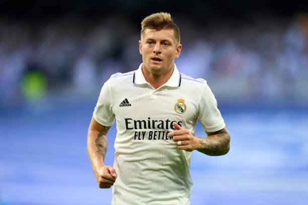 Kroos recusa oferta do Manchester City e pretende seguir no Real Madrid