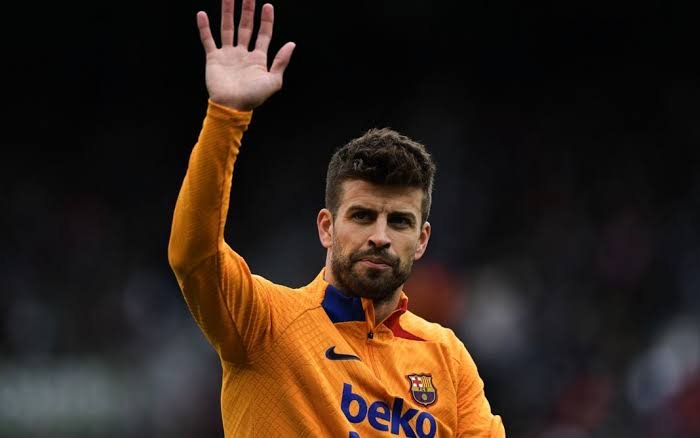 Barcelona encaminha acordo com substituto de Piqué