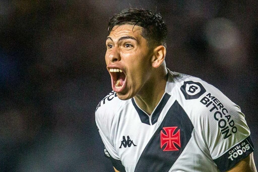 Vasco está pedindo R$ 21 milhões para liberar Carlos Palacios