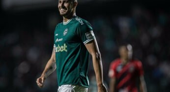 Vasco está próximo de fechar com atacante, aponta jornalista