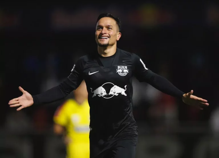 Palmeiras sonda situação de Artur e entra na briga com Corinthians e Flamengo