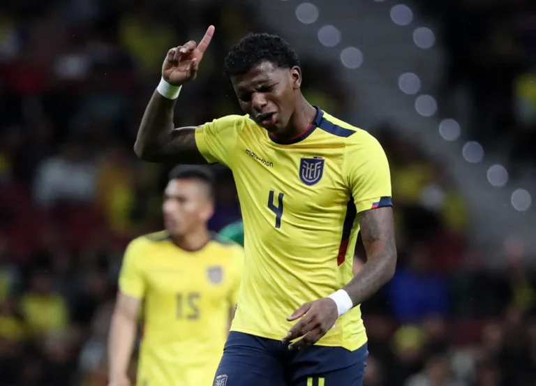 São Paulo trabalha para tornar Arboleda “brasileiro” e abrir vaga de estrangeiro no elenco