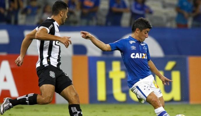 Ex-meia do Cruzeiro é contratado por clube boliviano