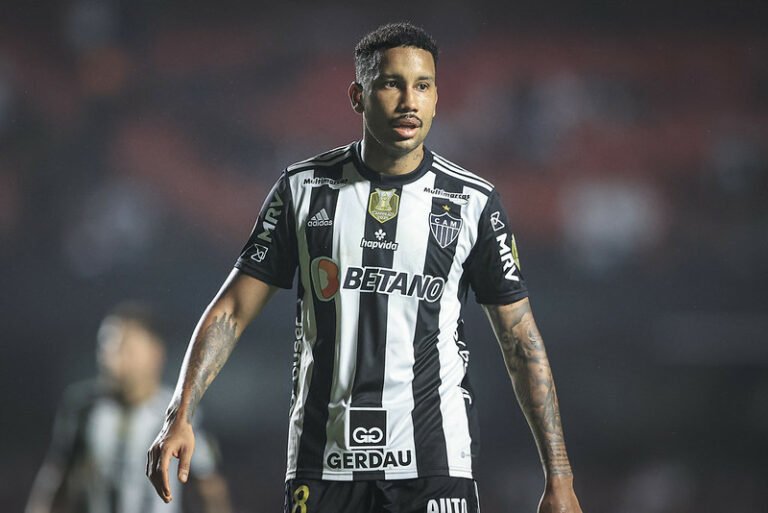 Vasco está interessado na contratação do volante Jair, do Atlético-MG