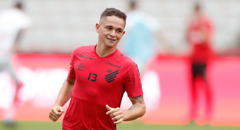 Conversas não avançam, e Khellven não trocará Athletico pelo Vasco