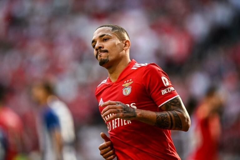 Benfica esfria negociações com Atlético-MG e define data para negociar Gilberto