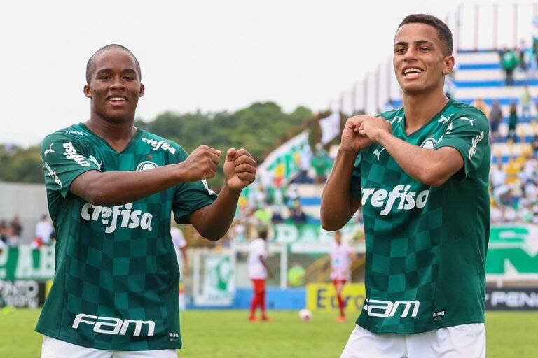 Palmeiras pedirá a CBF a liberação de Endrick e Giovani do Sul-Americano Sub-20