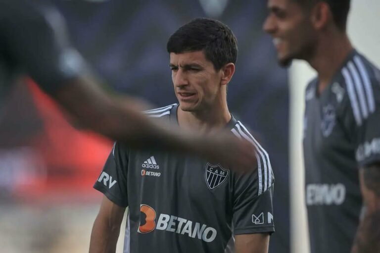 Atlético se livra de punição na FIFA após venda de Nacho Fernández